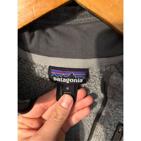 Women’s Patagonia Better Sweater Jacket Size Medium - Picture 3 of 4